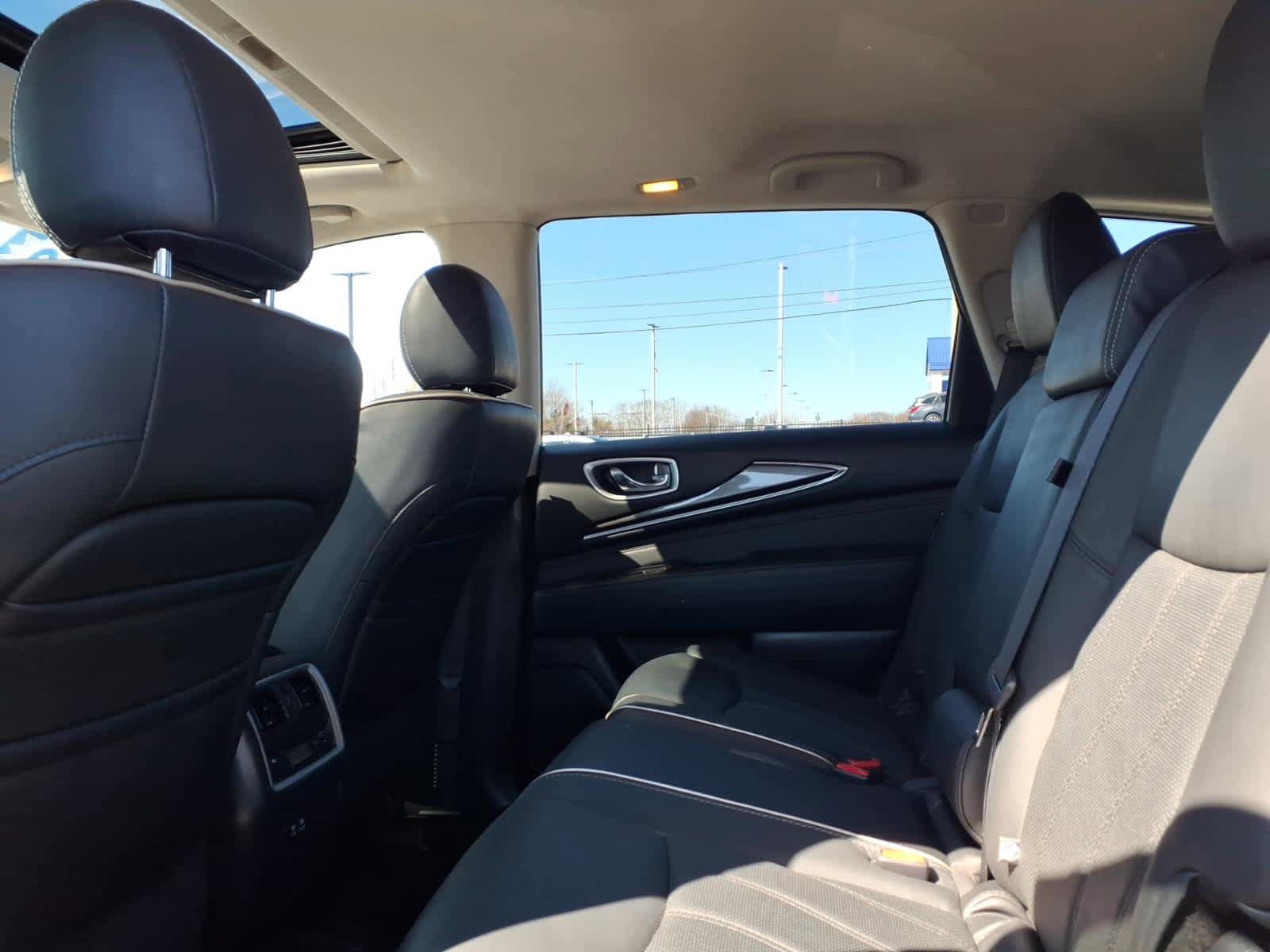 Used 2020 INFINITI QX60 Luxe w/ Essential Package AWD/4WD image 15