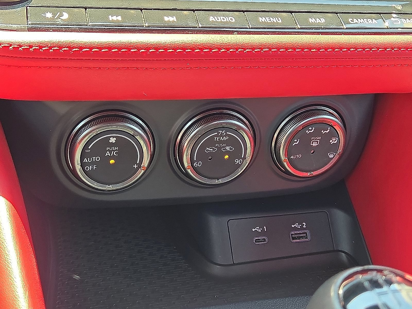 Used 2024 Nissan Z Performance w/ Floor Mat Package RWD image 31