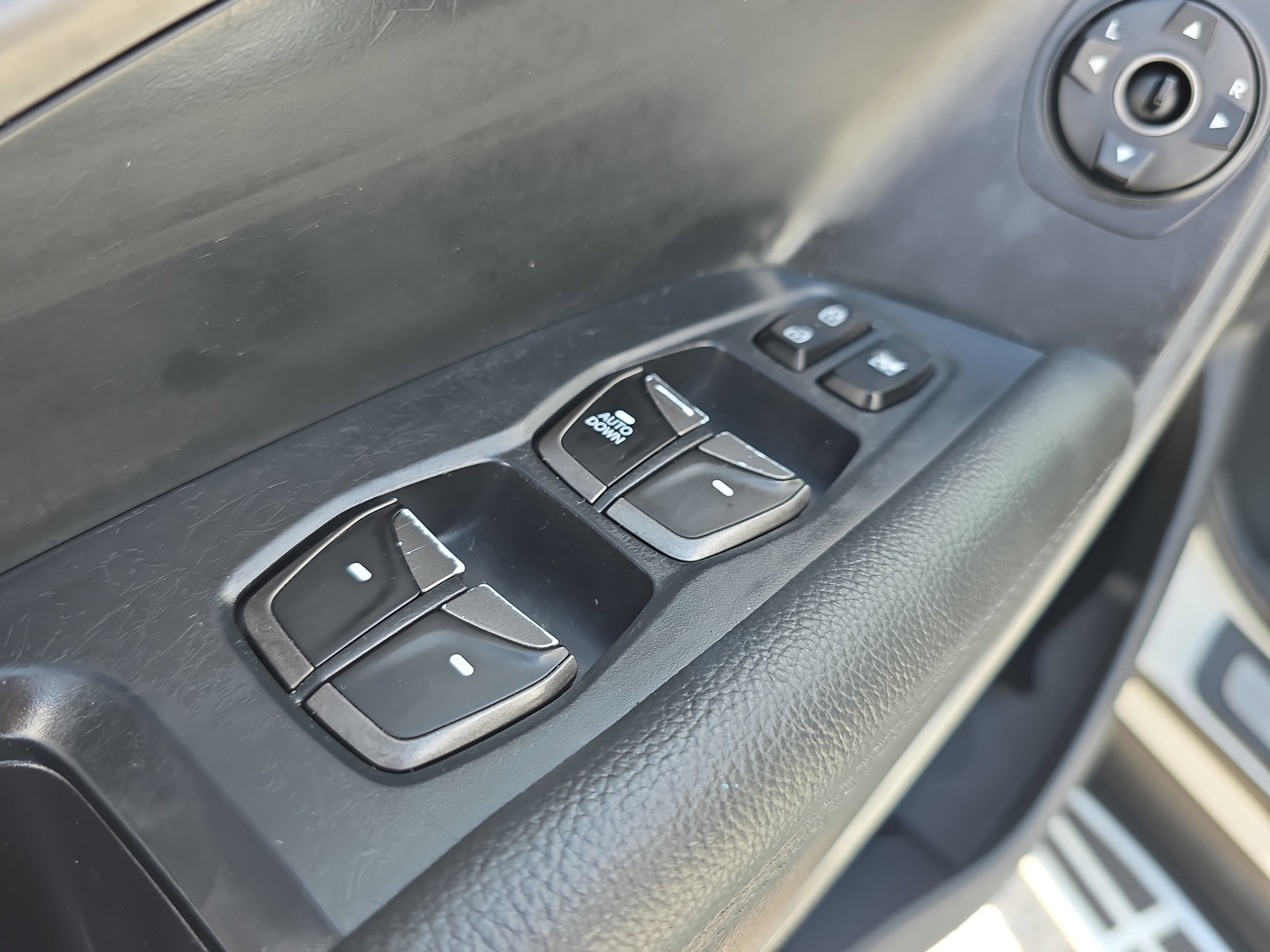 Used 2018 Hyundai Santa Fe Sport FWD image 22