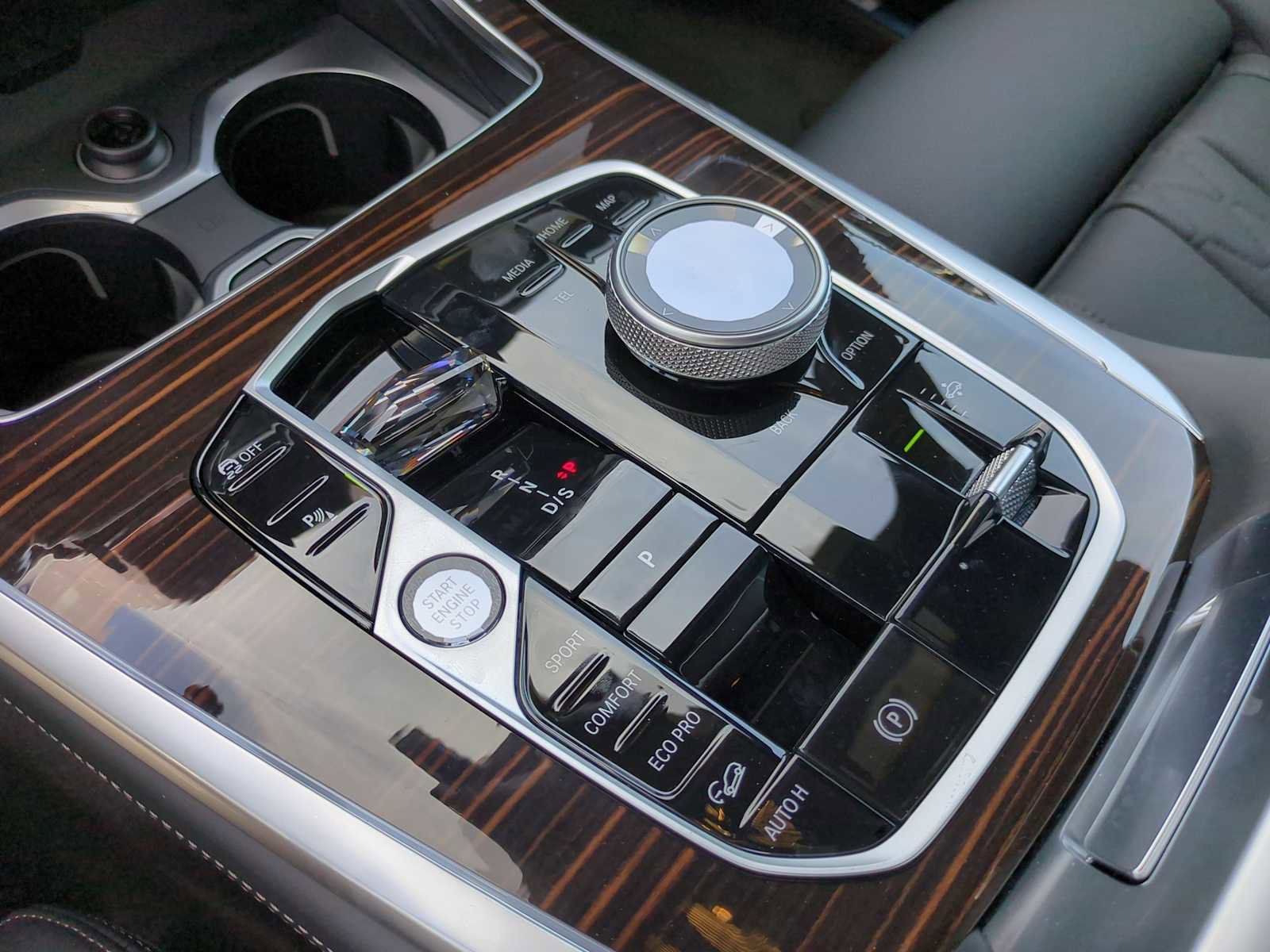 Used 2026 BMW X7 M60i image 34