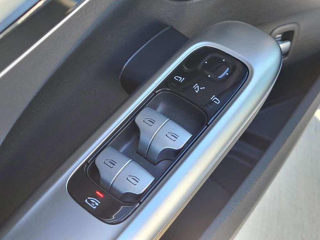 Used 2022 Mercedes-Benz C 300 Sedan image 17