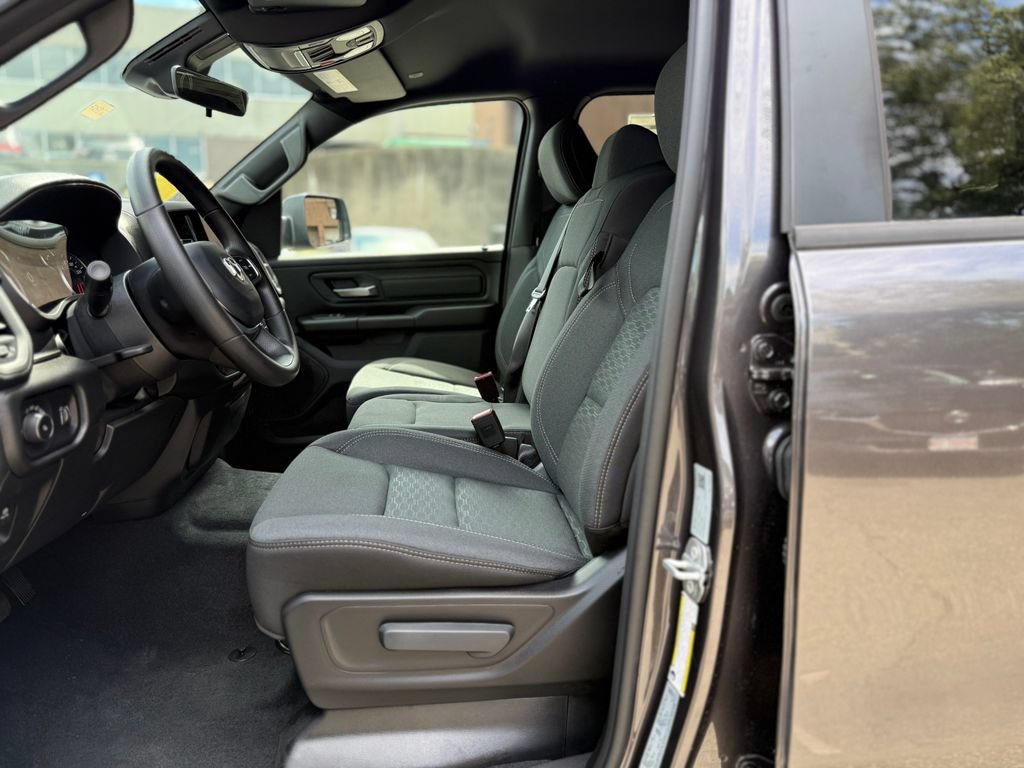 New 2026 RAM 1500 Tradesman AWD/4WD image 17