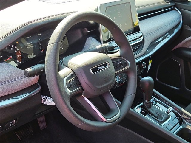 Certified 2025 Jeep Compass Sport image 10