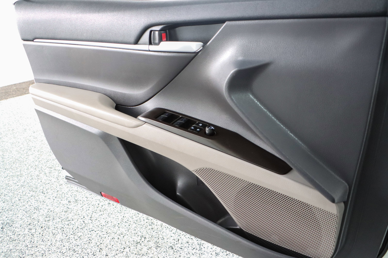 Used 2023 Toyota Camry SE image 21