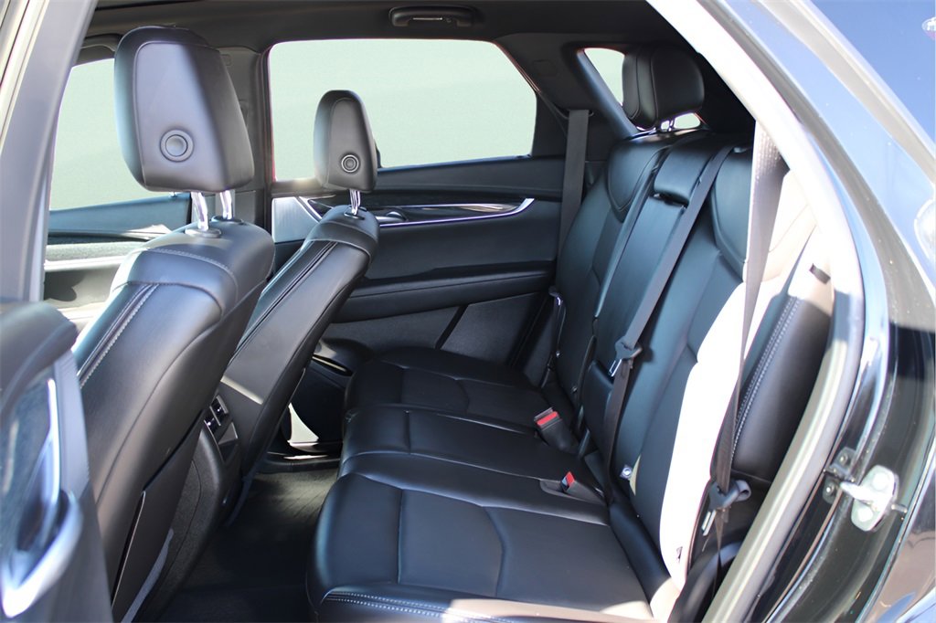 Used 2022 Cadillac XT5 Premium Luxury w/ LPO, Floor Liner Package image 16