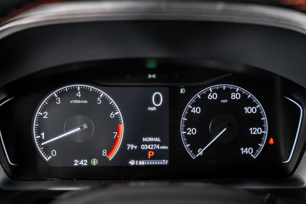 Used 2025 Honda Pilot TrailSport image 29