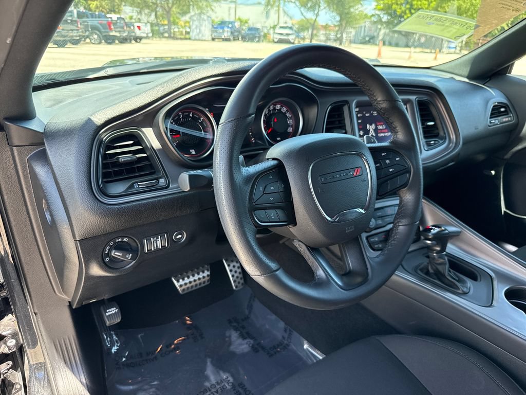 Used 2023 Dodge Challenger R/T Scat Pack RWD image 5