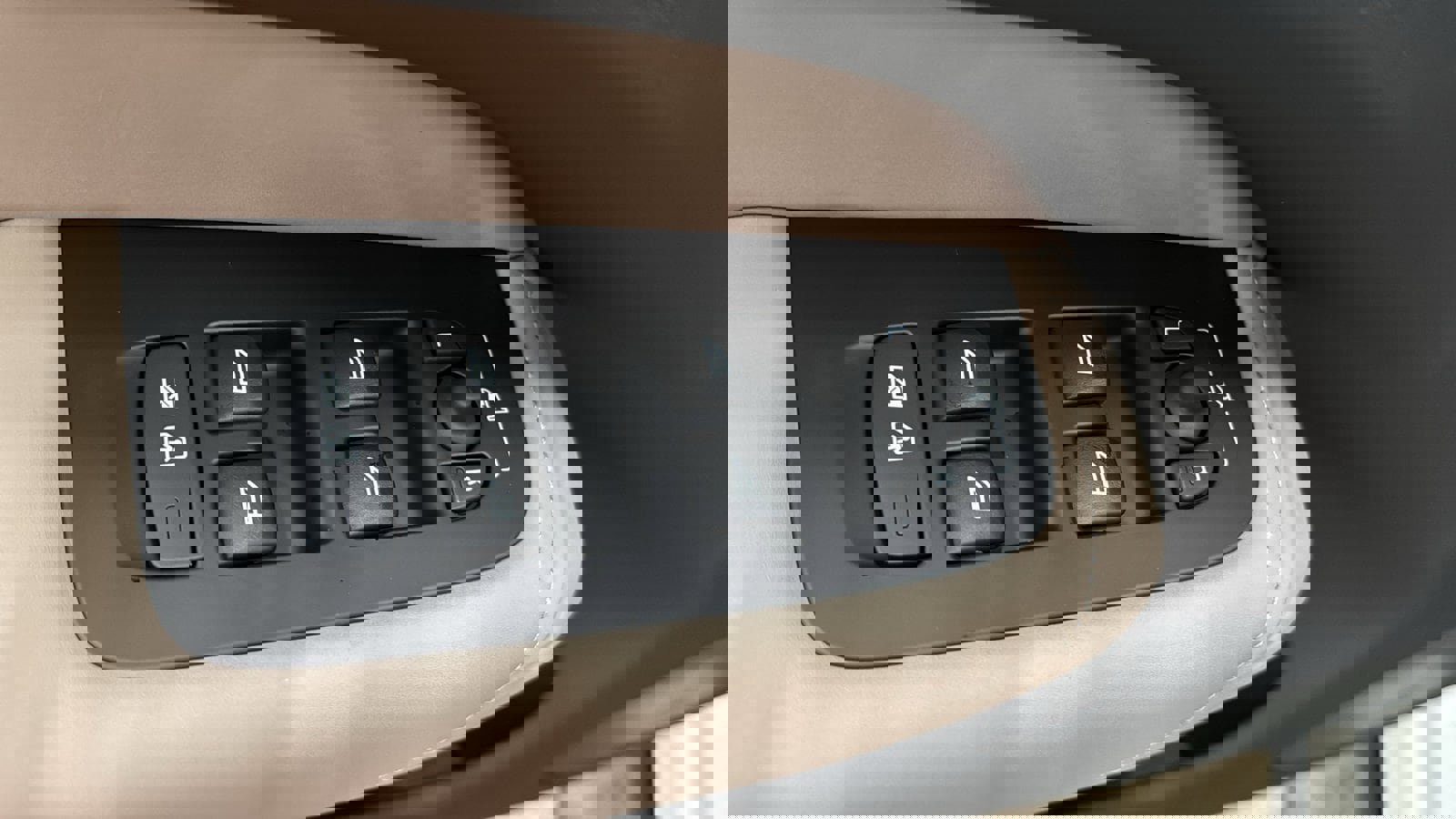 New 2026 Volvo XC60 T8 Plus w/ Protection Package Premier image 22