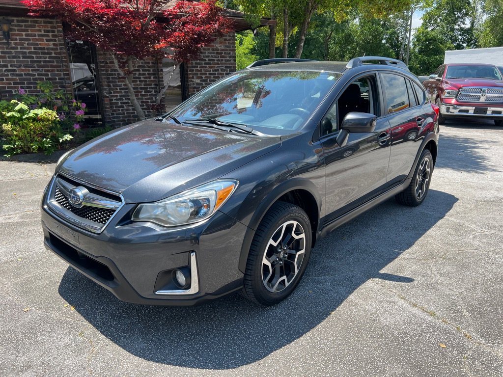 Used 2017 Subaru Crosstrek 2.0i Premium w/ Popular Package #2 AWD/4WD image 1