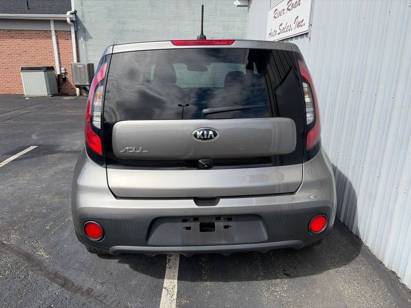 Used 2019 Kia Soul FWD image 12