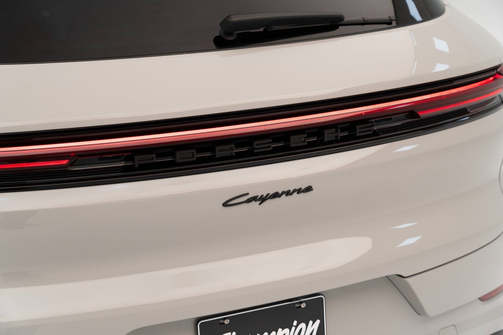 New 2025 Porsche Cayenne image 13