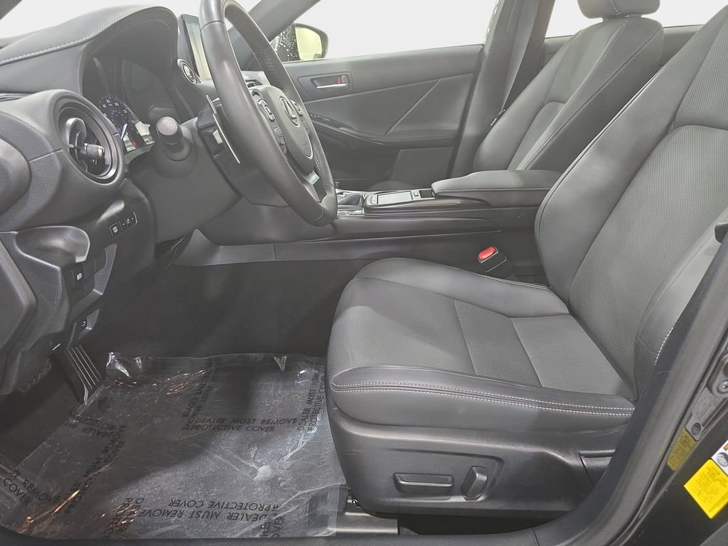 Used 2023 Lexus IS 300 w/ Comfort Package RWD image 24