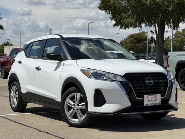 Used 2024 Nissan Kicks S FWD image 2