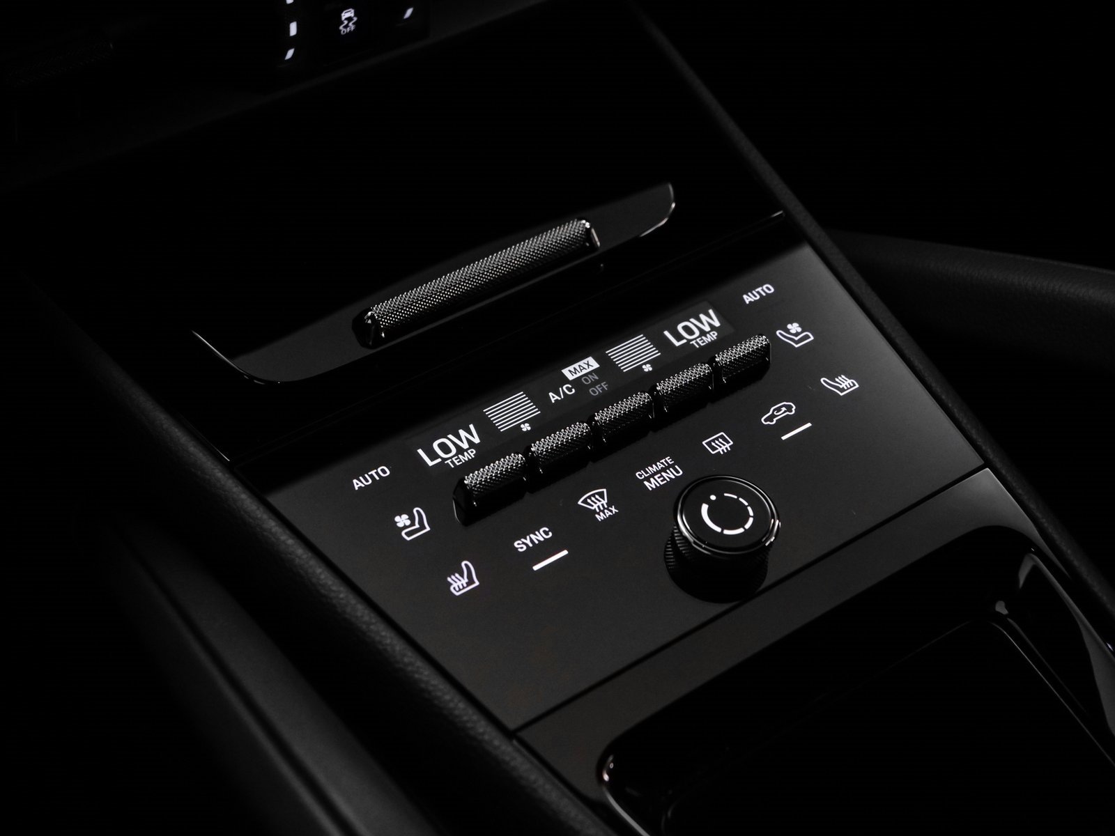 Used 2024 Porsche Cayenne image 35