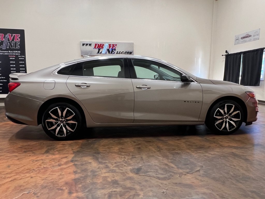 Used 2022 Chevrolet Malibu RS FWD image 10