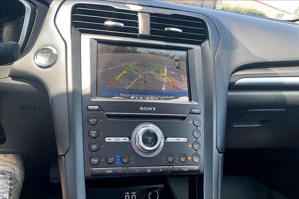 Used 2019 Ford Fusion Titanium FWD image 28