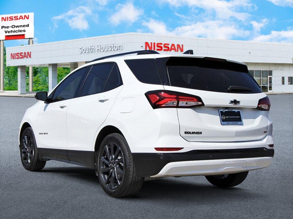 Used 2024 Chevrolet Equinox RS image 3