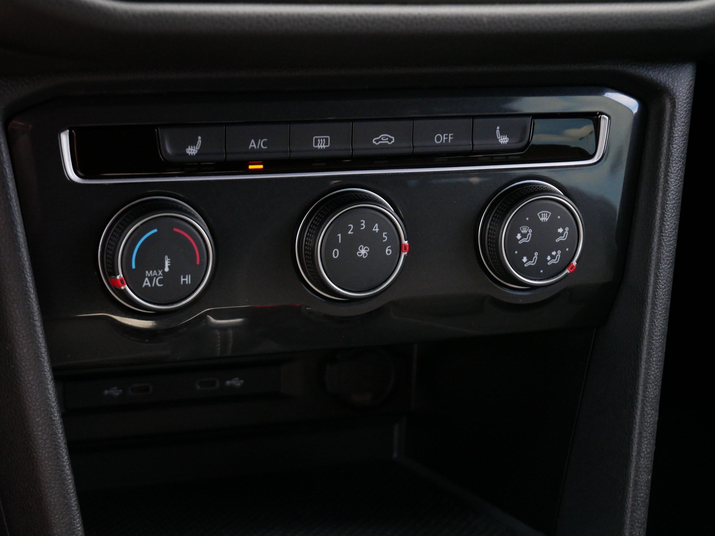 Certified 2024 Volkswagen Tiguan S AWD/4WD image 23