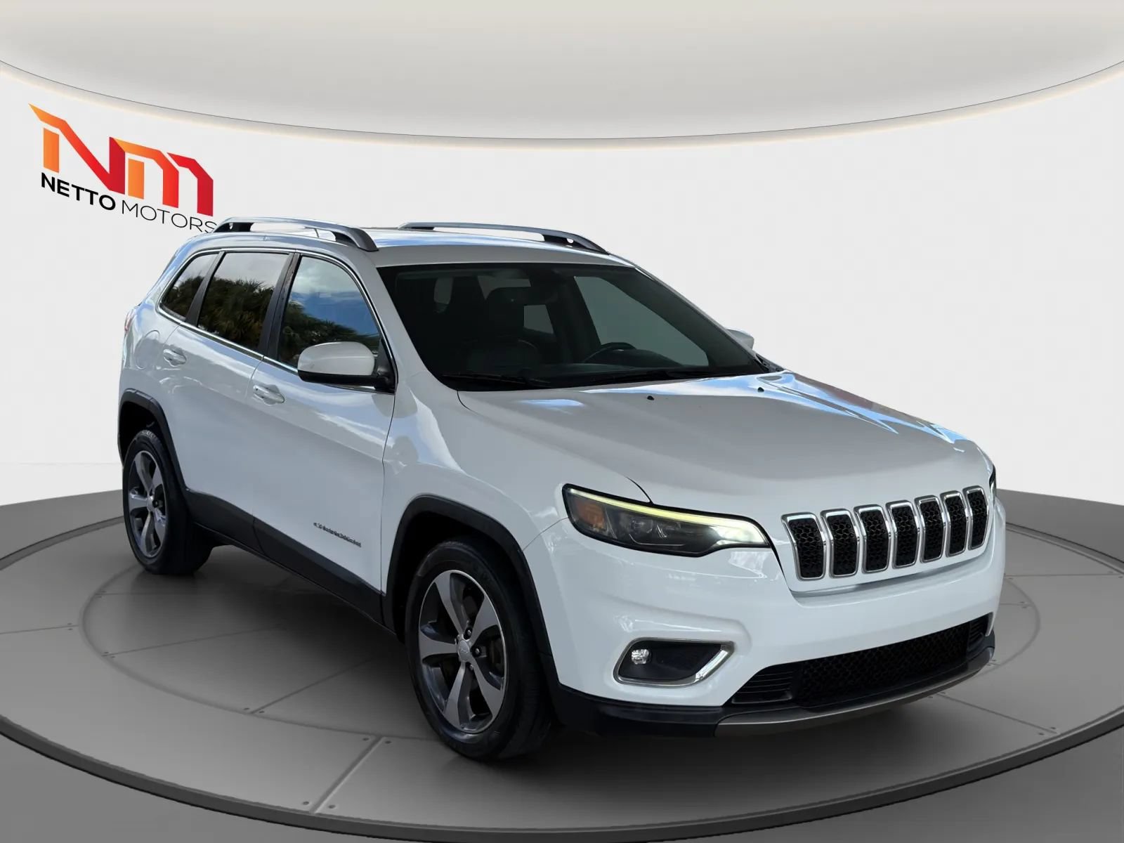 Used 2019 Jeep Cherokee Limited FWD image 7