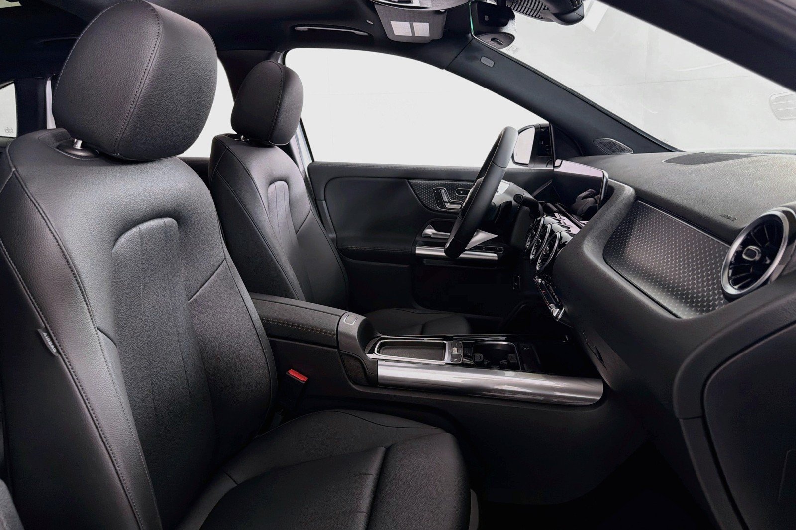 New 2026 Mercedes-Benz GLA 250 image 6