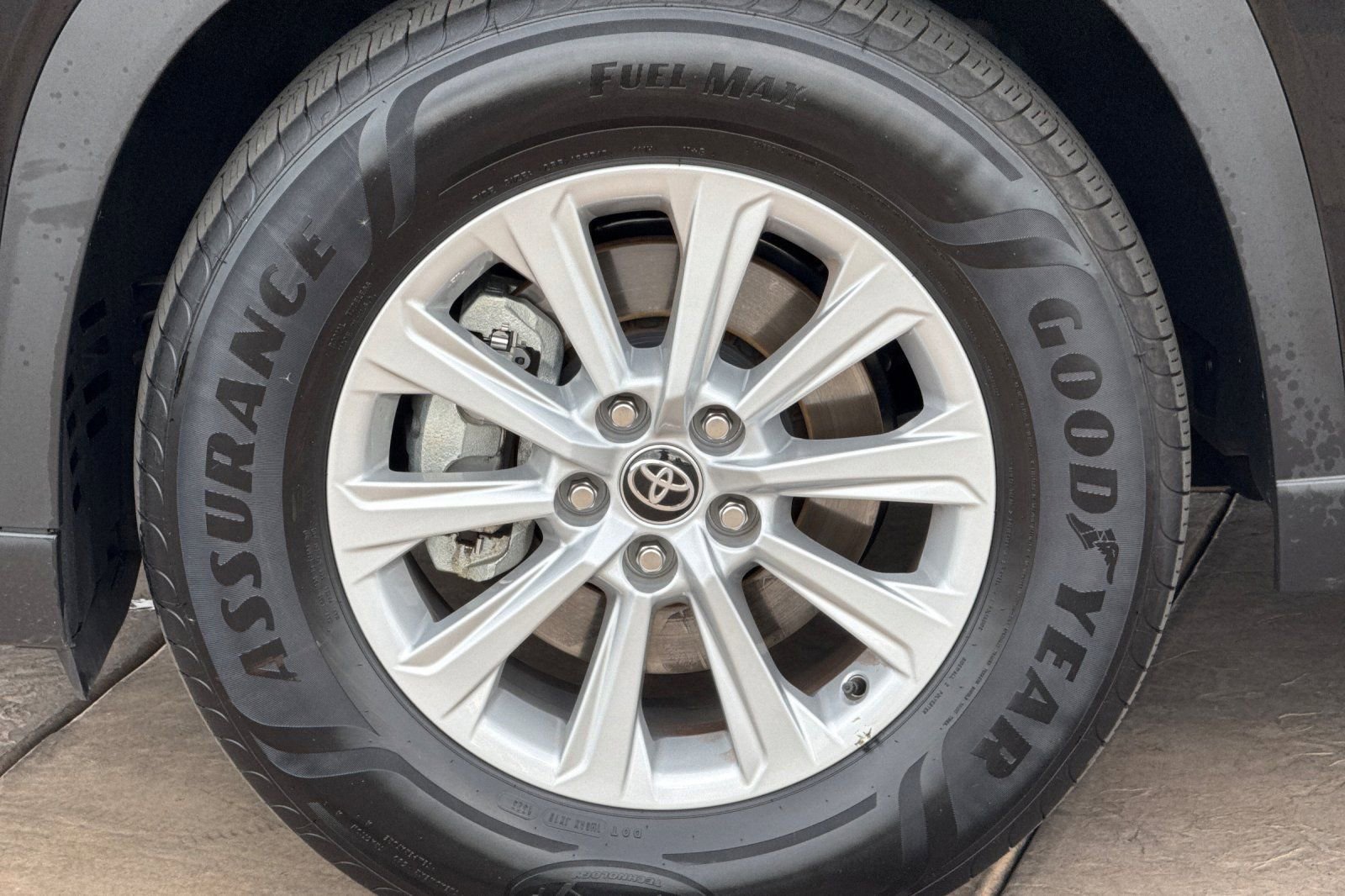 Certified 2025 Toyota Grand Highlander AWD image 33