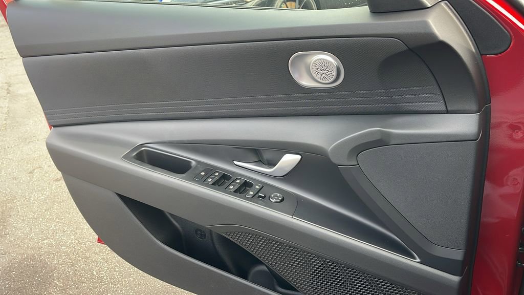 New 2026 Hyundai Elantra SE image 25