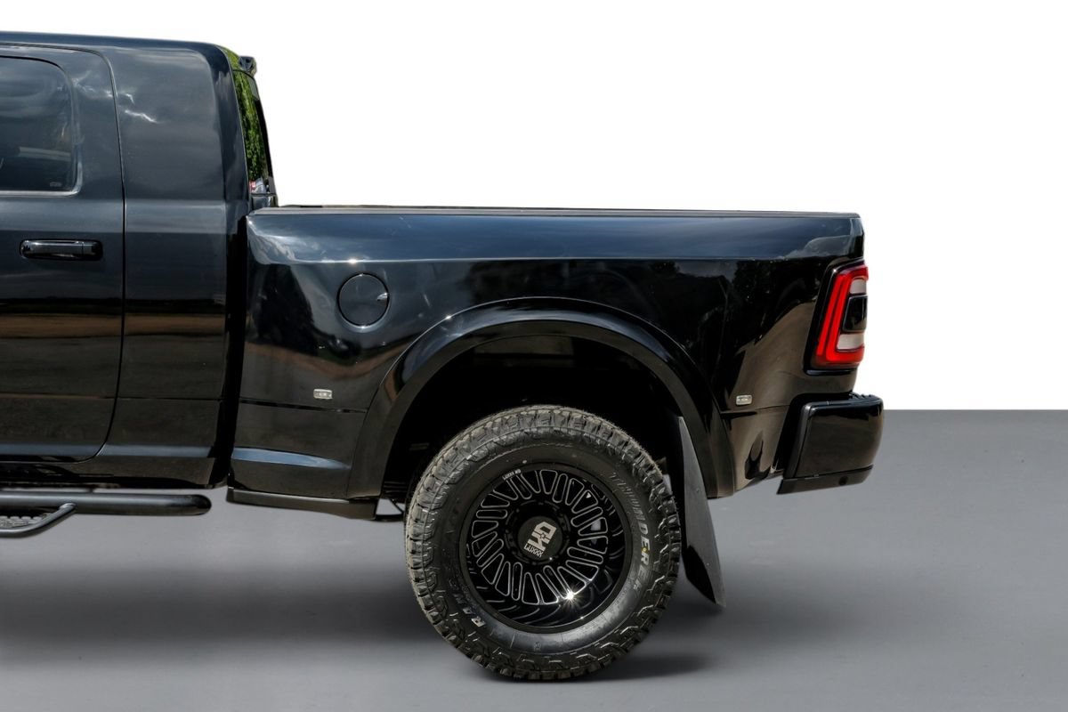 Used 2024 RAM 3500 Laramie w/ Night Edition AWD/4WD image 12