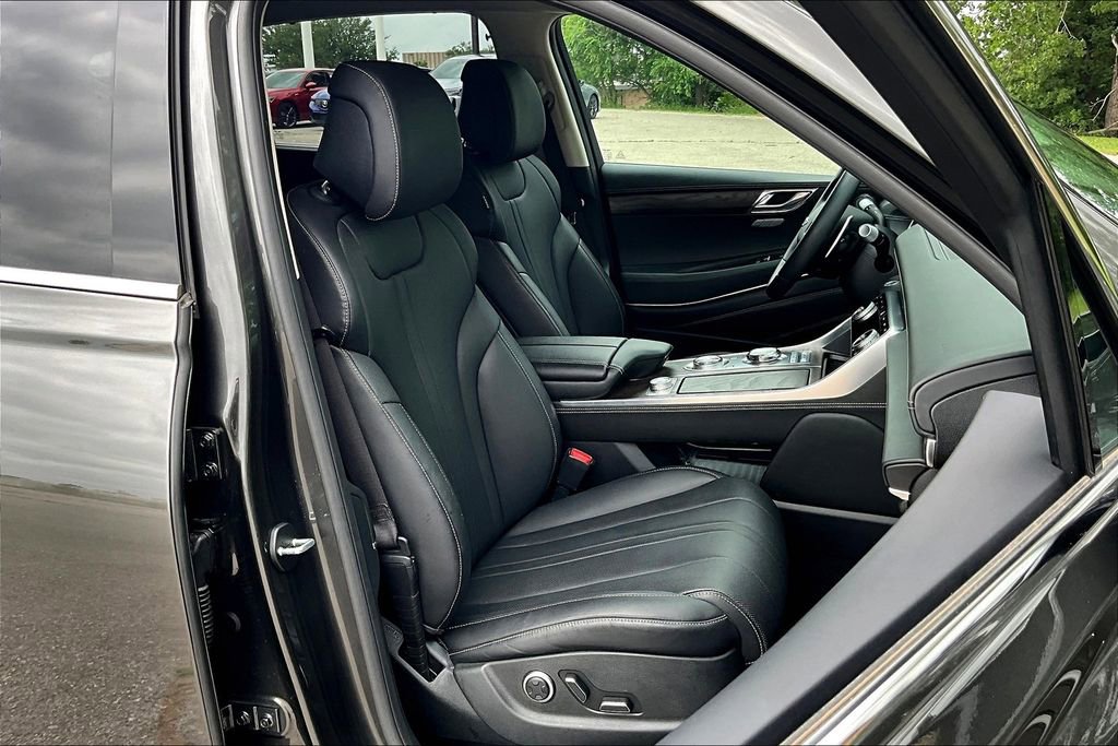 Used 2024 Genesis GV80 3.5T image 10