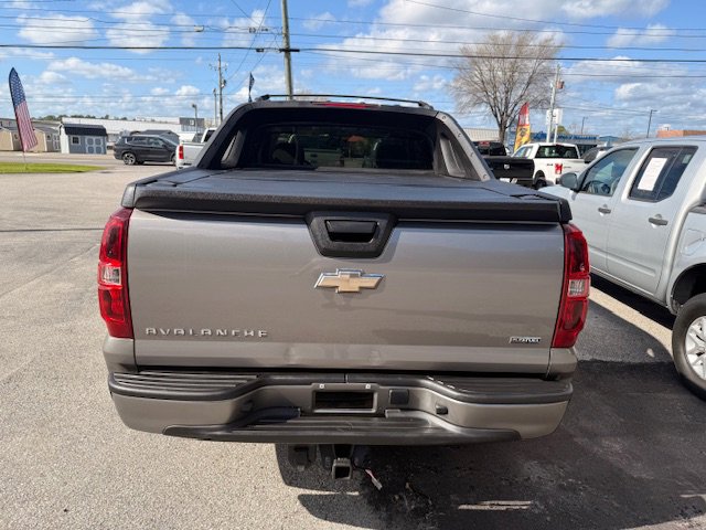Used 2008 Chevrolet Avalanche LS RWD image 4