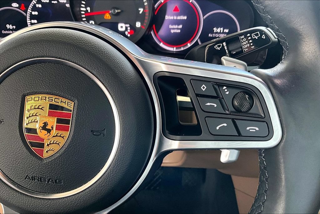 Used 2022 Porsche Cayenne Platinum Edition AWD/4WD image 27