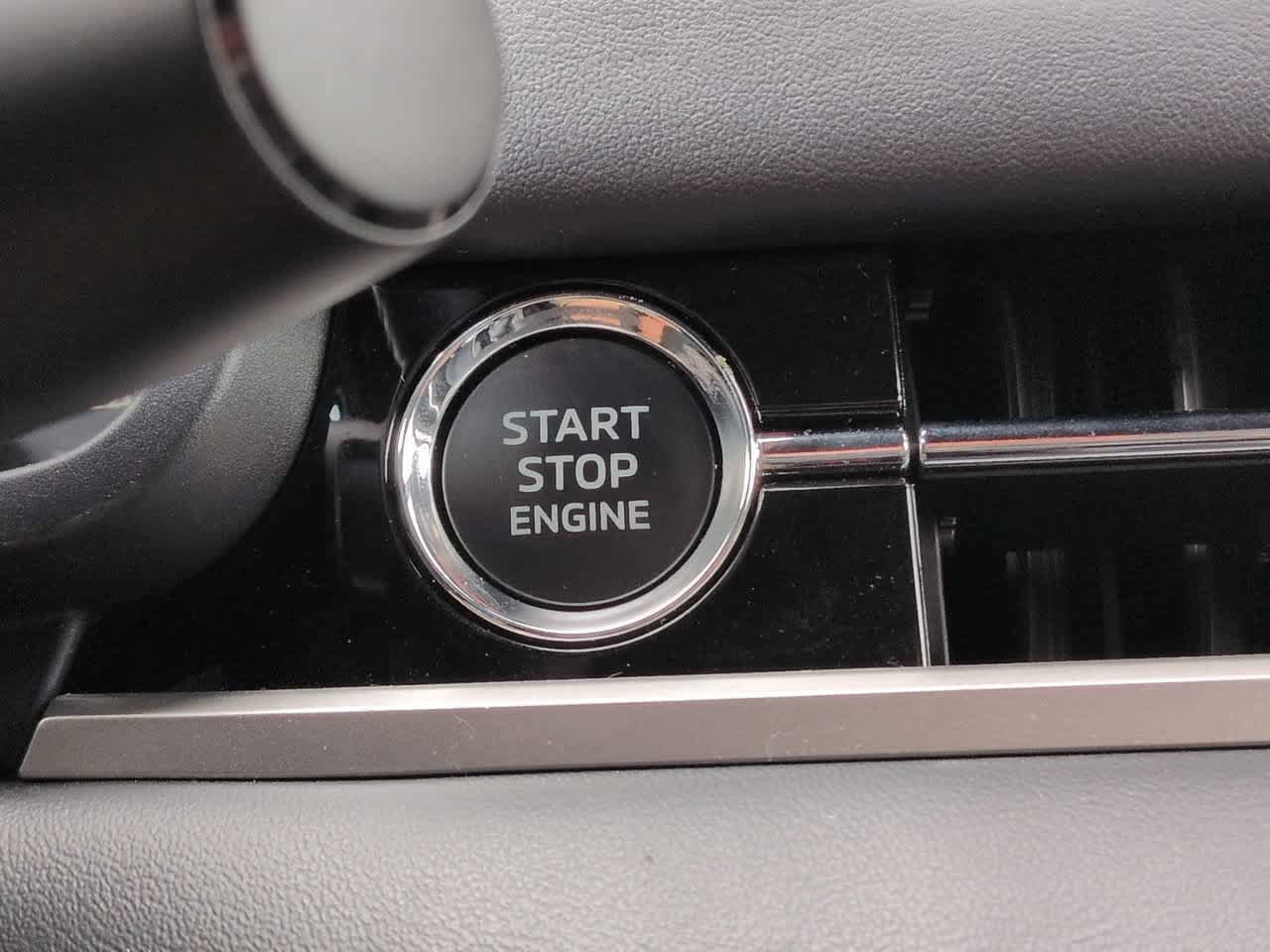 Used 2026 Mitsubishi Outlander SE FWD image 26