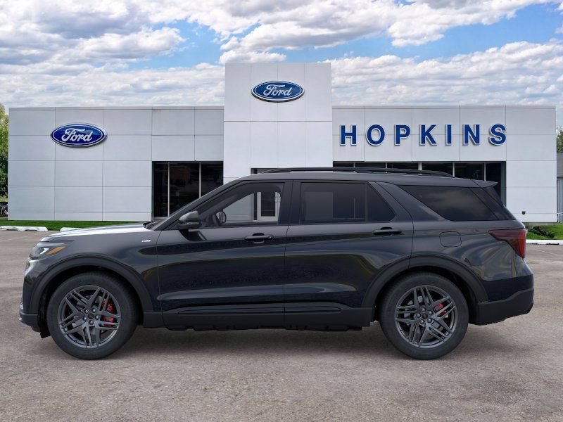 New 2026 Ford Explorer ST-Line w/ ST-Line Street Pack AWD/4WD image 3