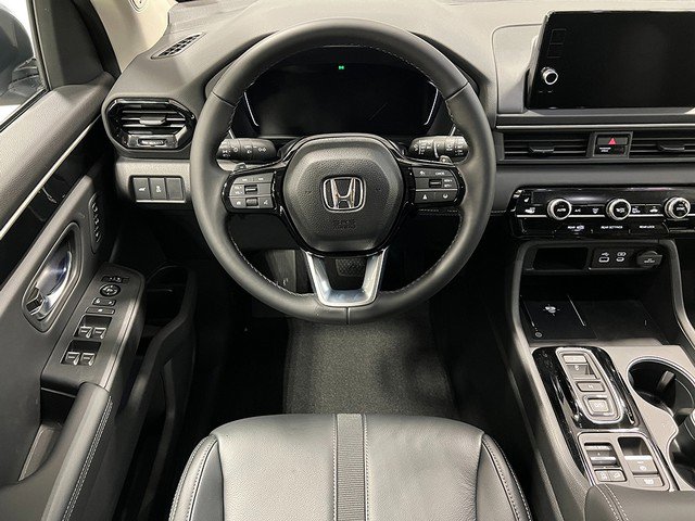 New 2025 Honda Pilot Touring image 15