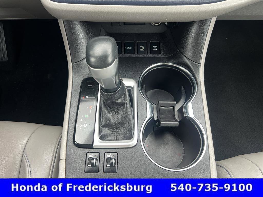 Used 2018 Toyota Highlander XLE image 24