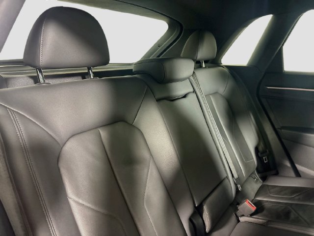 Used 2022 Audi Q3 2.0T Premium AWD/4WD image 26