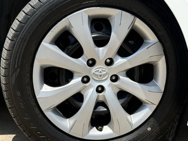 Used 2022 Toyota Corolla LE FWD image 10