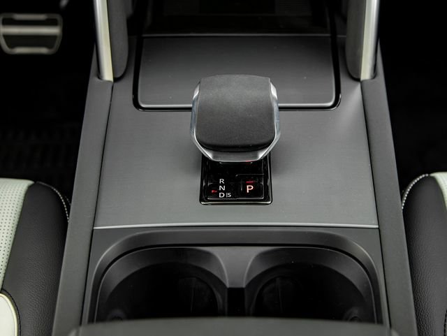 New 2026 Land Rover Discovery Sport Landmark AWD/4WD image 24