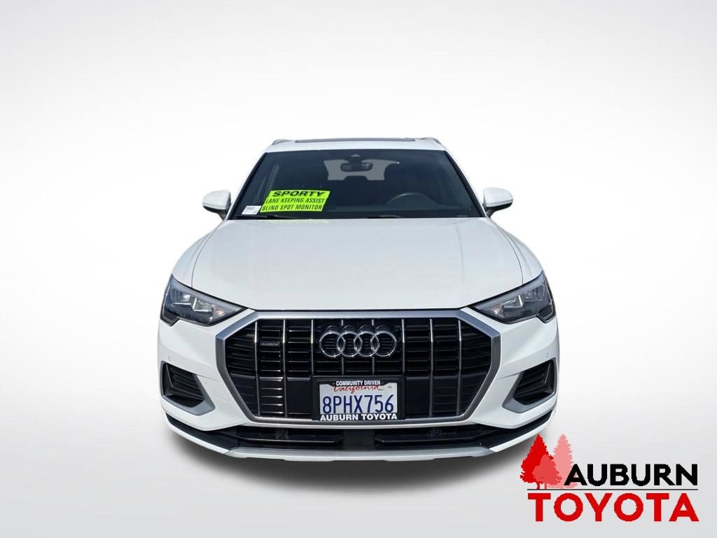 Used 2020 Audi Q3 2.0T Premium w/ Convenience Package AWD/4WD image 2