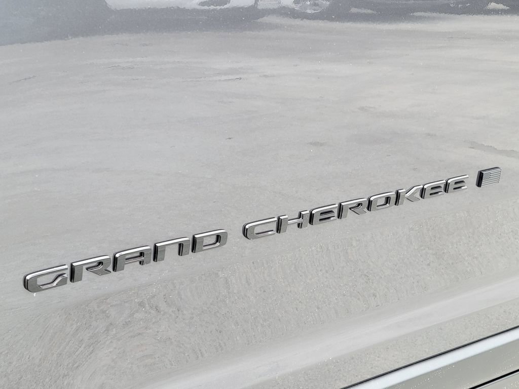 New 2026 Jeep Grand Cherokee L Limited w/ Limited Altitude Package AWD/4WD image 23