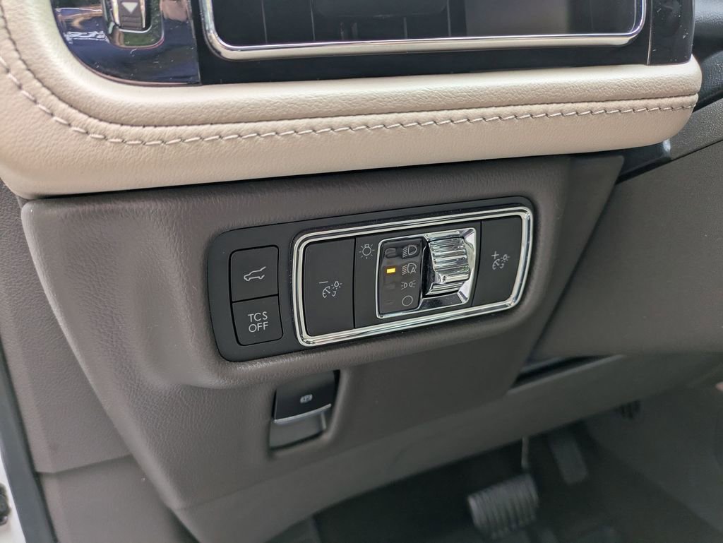 Used 2023 Lincoln Nautilus Reserve w/ Luxury Package image 23