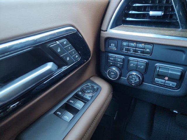 New 2026 Chevrolet Tahoe High Country w/ LPO, Illumination Package AWD/4WD image 23