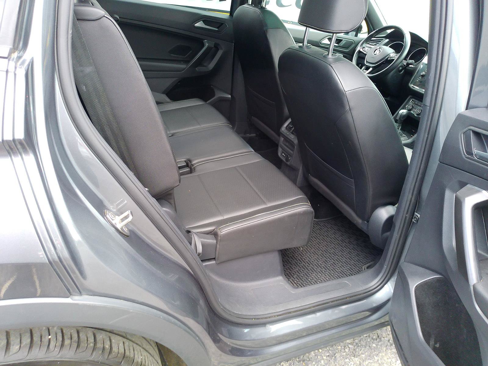 Used 2021 Volkswagen Tiguan SE R-Line AWD/4WD image 36