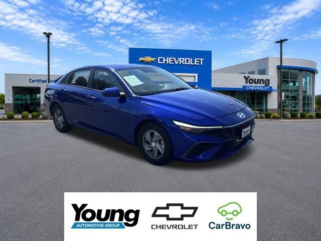 Used 2024 Hyundai Elantra SE