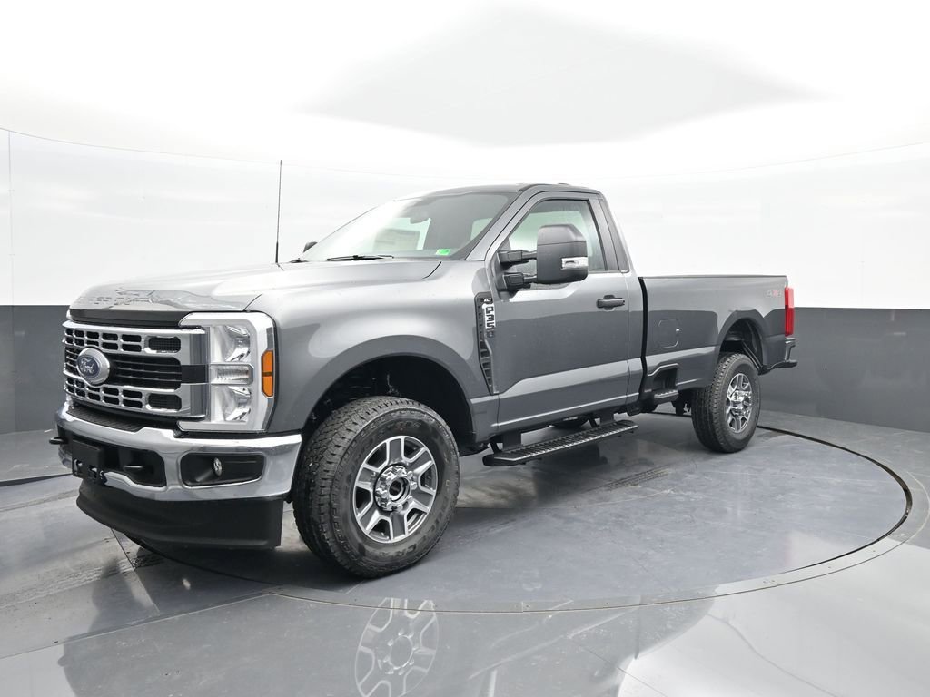 New 2025 Ford F350 XLT image 4