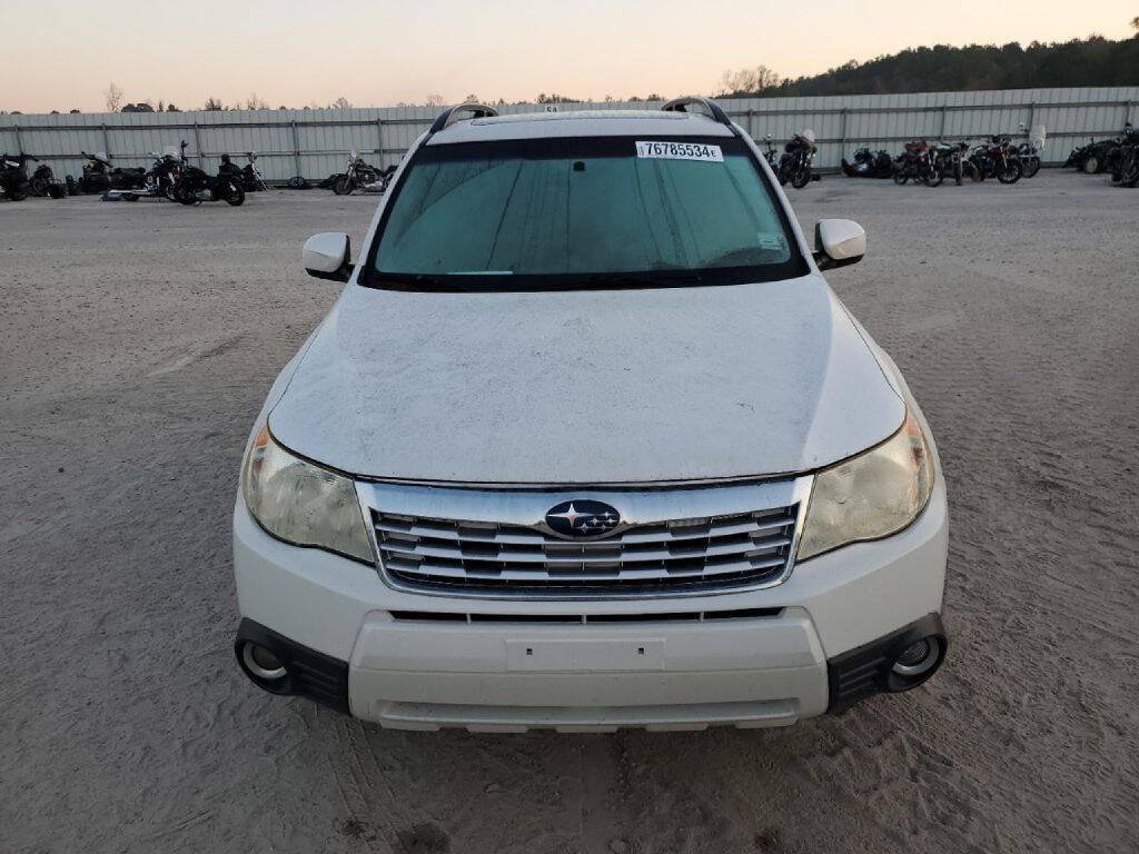Used 2010 Subaru Forester 2.5X Premium AWD/4WD image 2