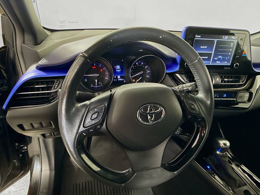Used 2021 Toyota C-HR XLE FWD image 12