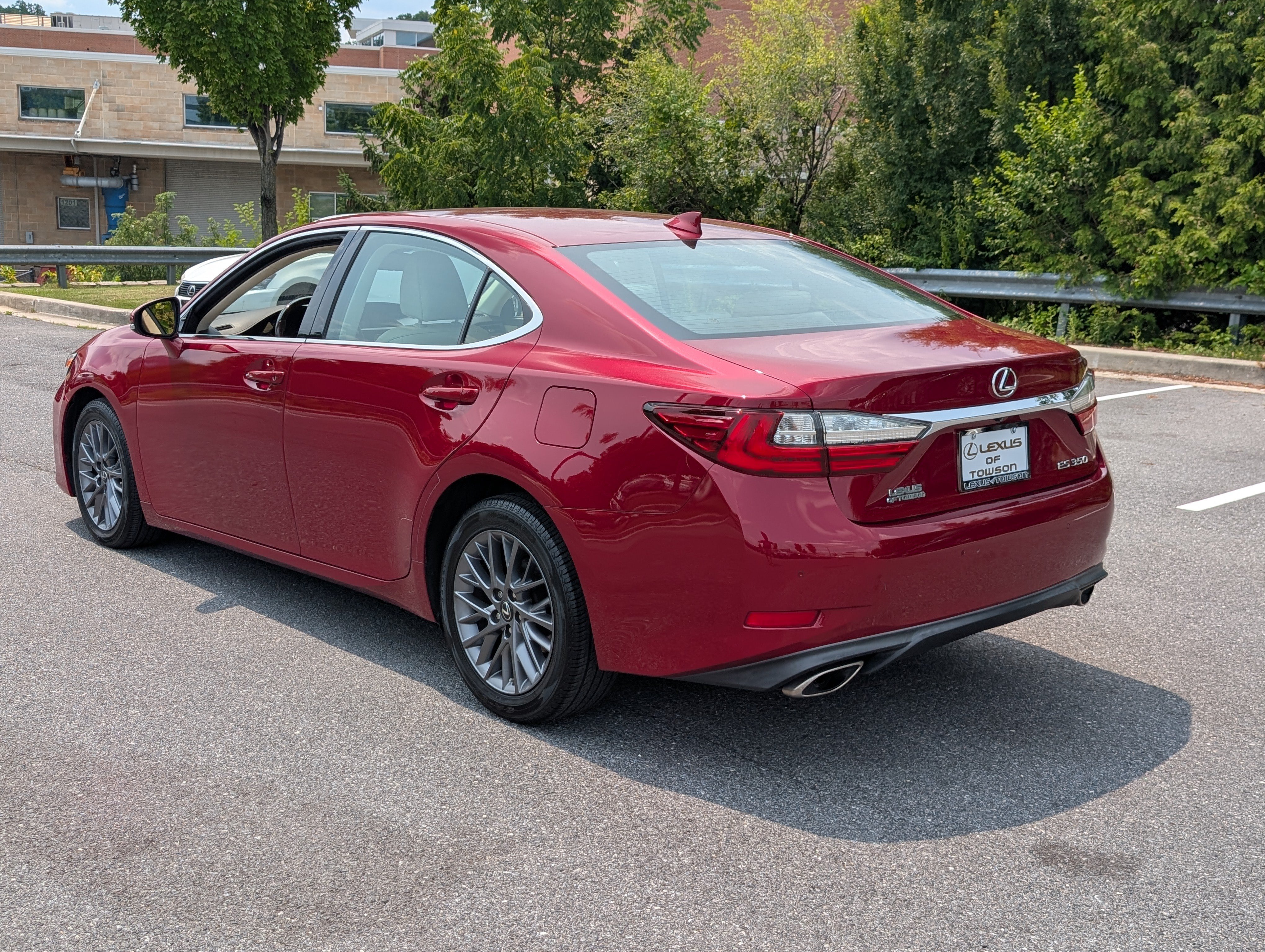 Used 2018 Lexus ES 350 w/ Premier Package FWD image 3