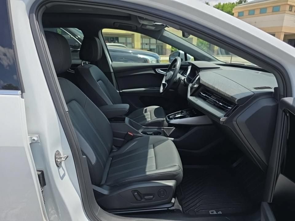 Used 2023 Audi Q4 e-tron Premium Plus w/ Premium Plus AWD/4WD image 8
