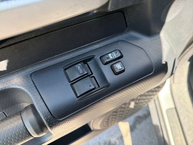 Used 2011 Toyota FJ Cruiser 4WD w/ Convenience Pkg image 17