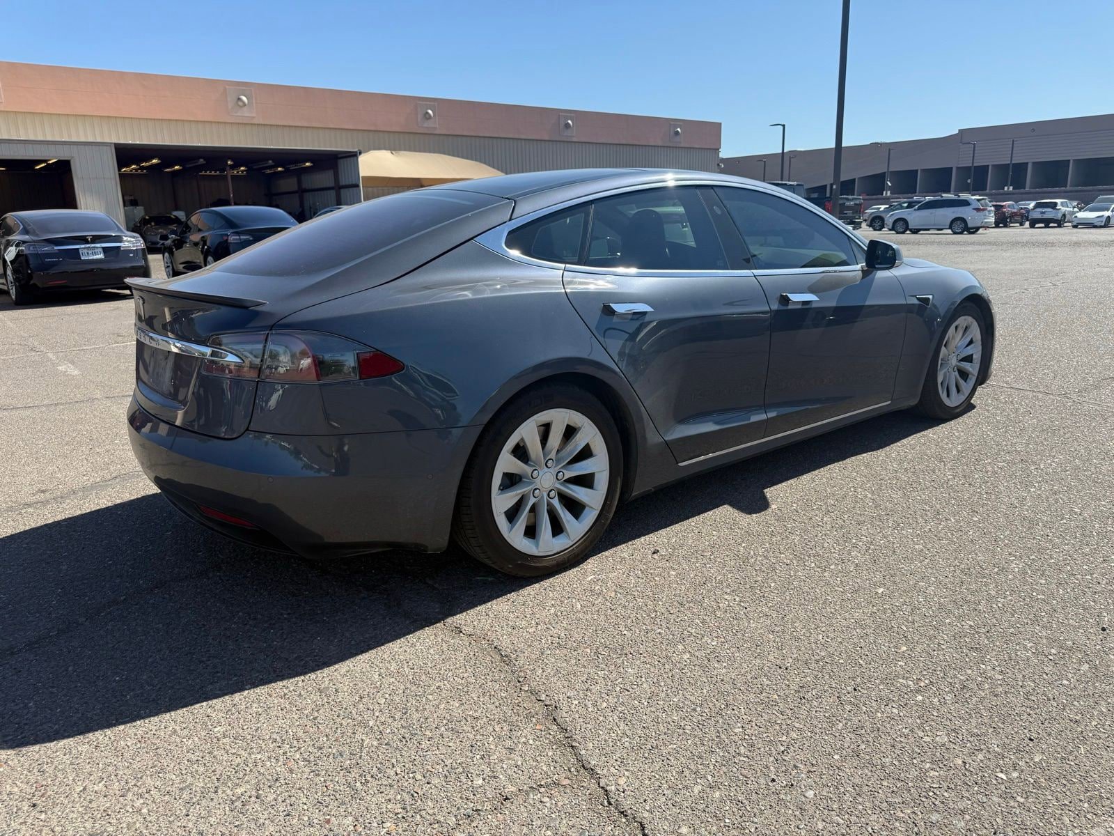 Used 2016 Tesla Model S 70D AWD/4WD image 5